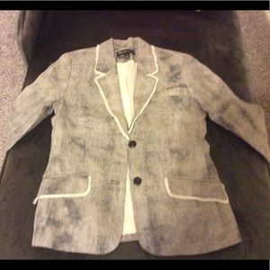 Elizabeth and James linen blazer new without tag